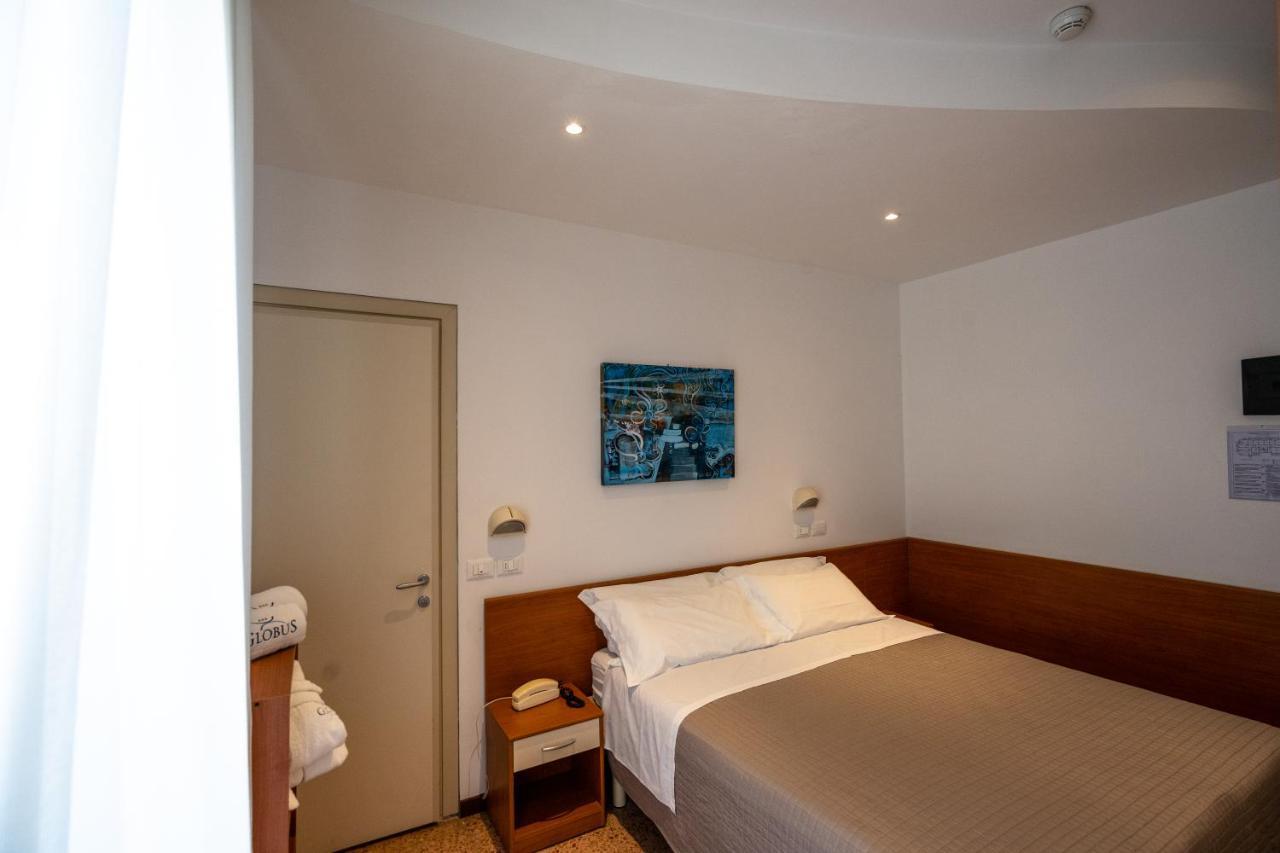 Hotel Globus Μπελάρια-Ιτζέα Μαρίνα Εξωτερικό φωτογραφία